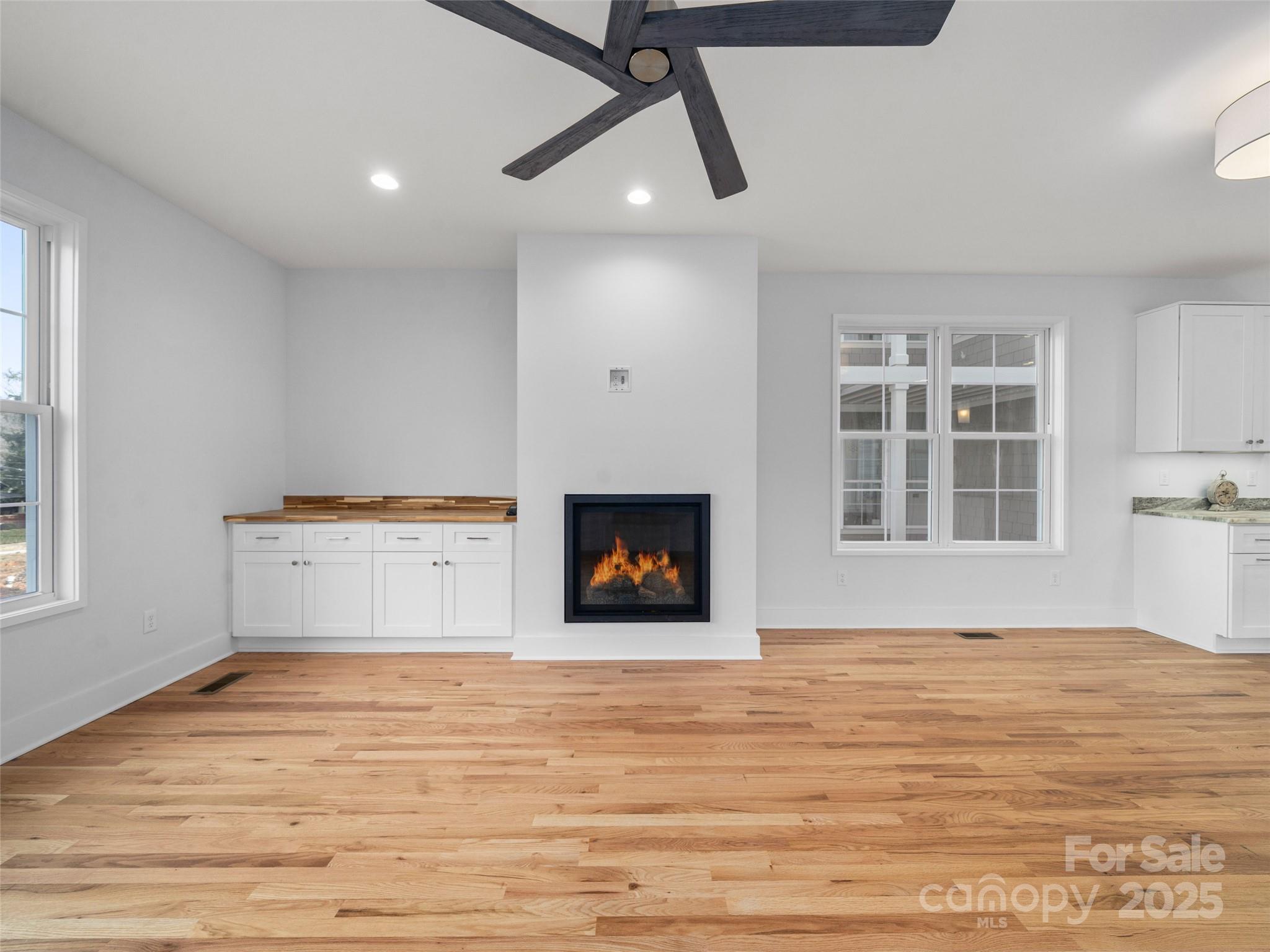 36 Skyvue Court Saluda NC 28773
