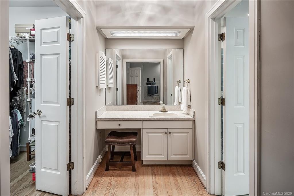 6643 Colston Court Charlotte NC 28210