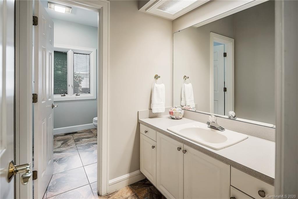 6643 Colston Court Charlotte NC 28210