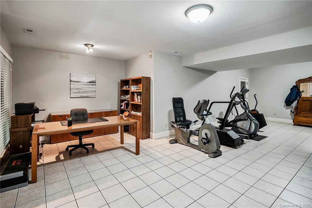 6643 Colston Court Charlotte NC 28210