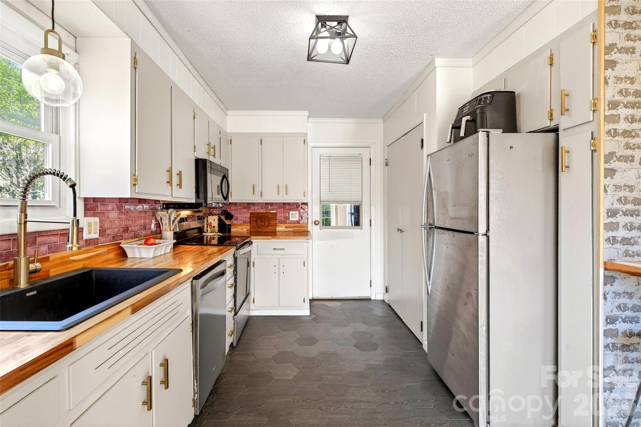 1191 Dale Road Spruce Pine NC 28777