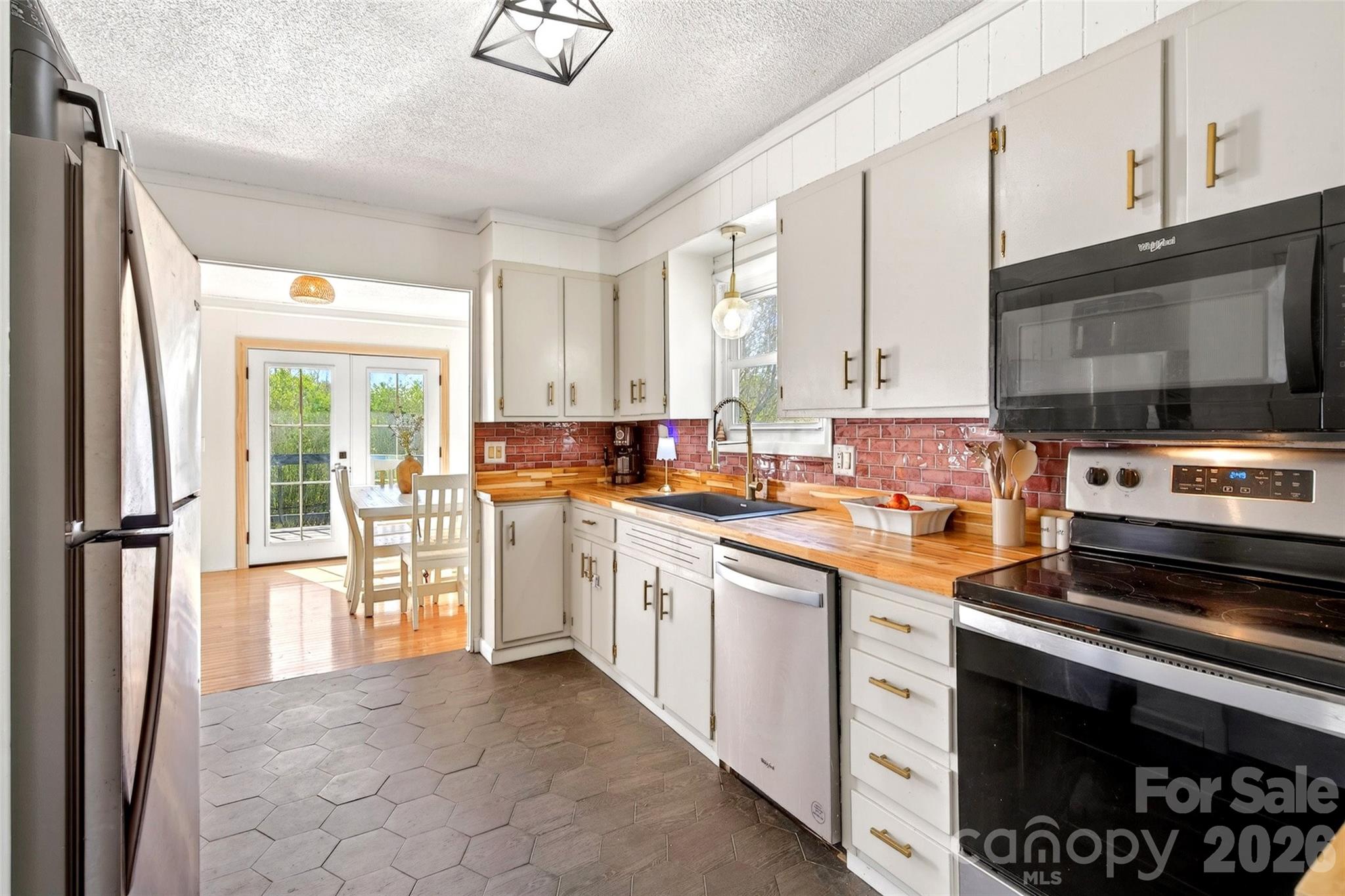 1191 Dale Road Spruce Pine NC 28777