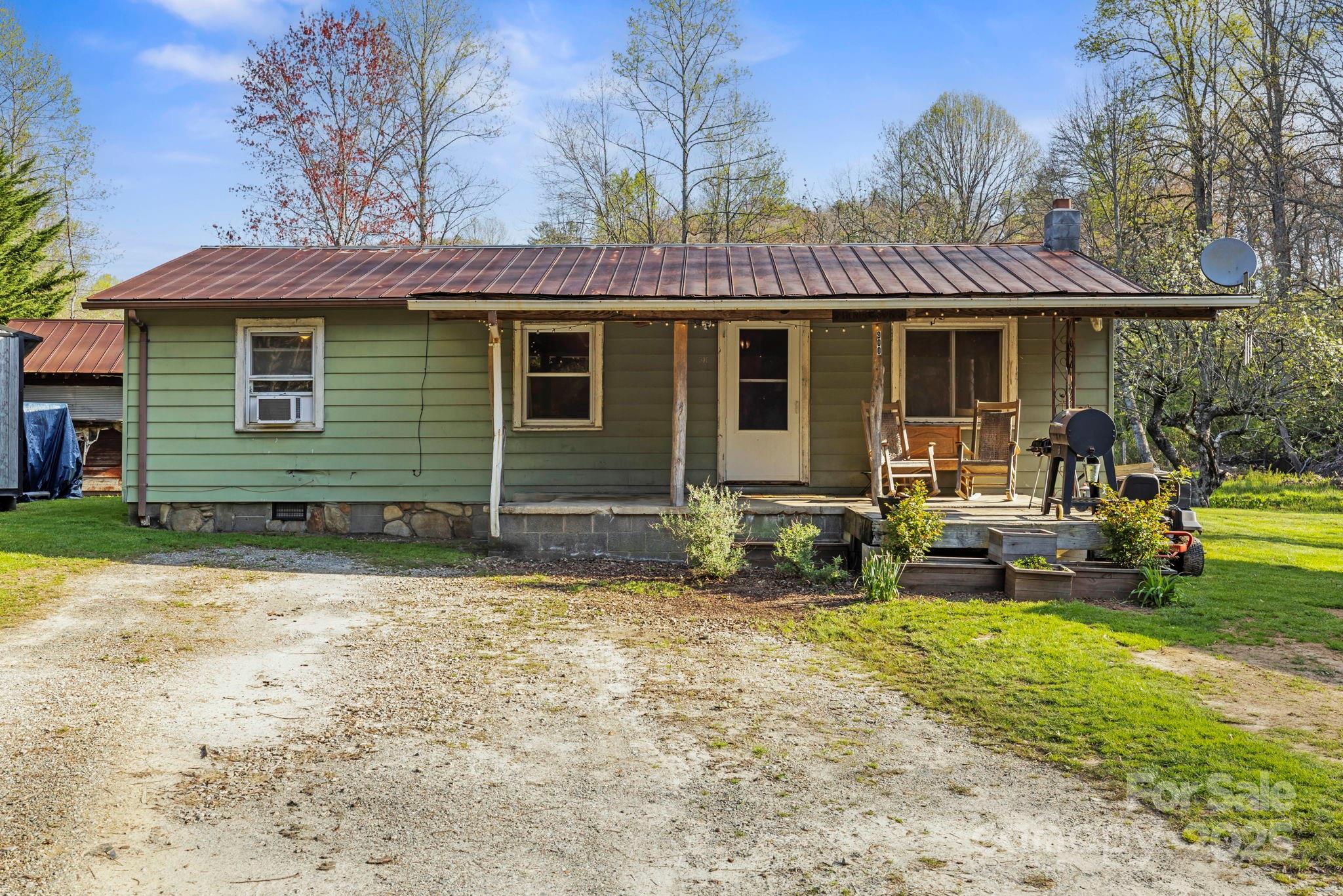 900 Kim Miller Road Lake Toxaway NC 28747