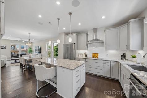 12057 Brooklyn Avenue Charlotte NC 28204
