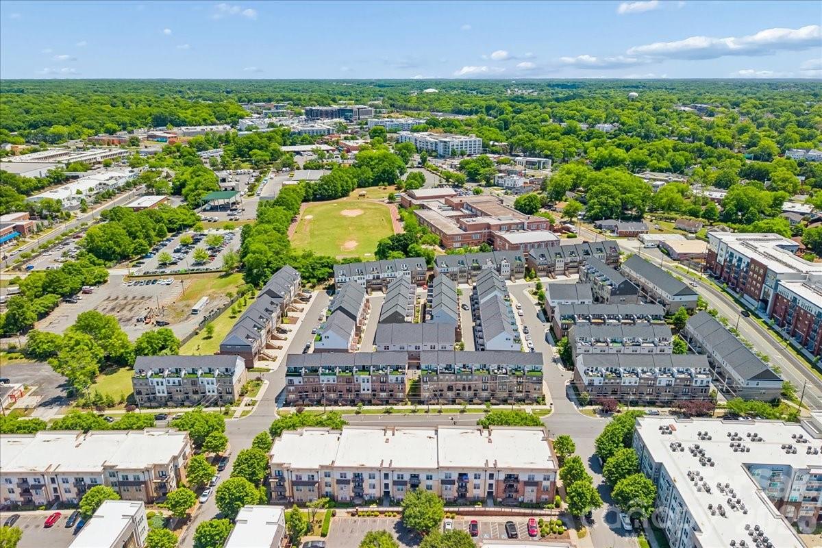 12057 Brooklyn Avenue Charlotte NC 28204