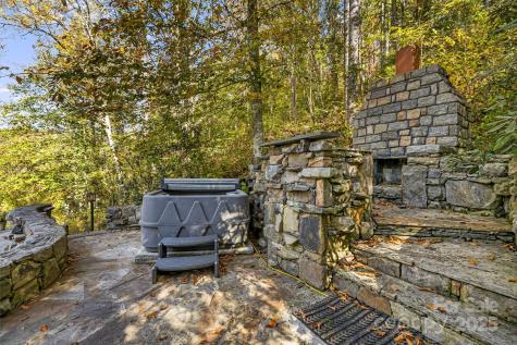 117 Holcombe Branch Road Weaverville NC 28787