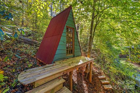 117 Holcombe Branch Road Weaverville NC 28787