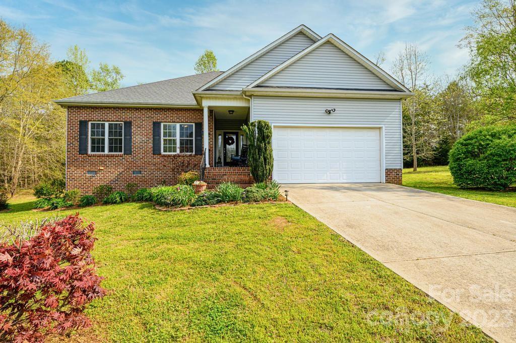 2615 36th Avenue Court NE Hickory NC 28601