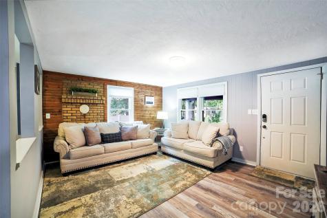 22 Glenview Place Arden NC 28704
