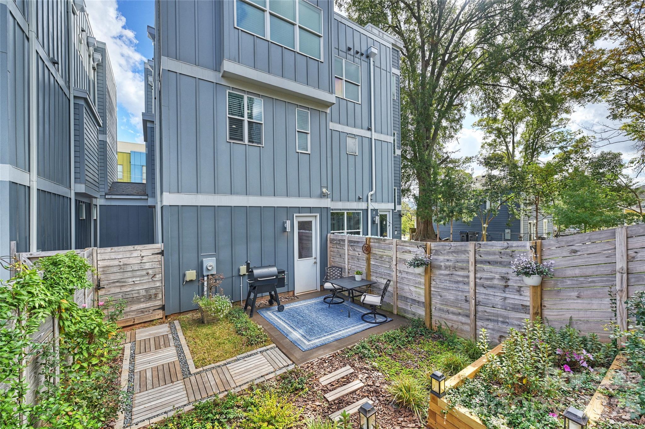 1651 Duckworth Avenue Charlotte NC 28208