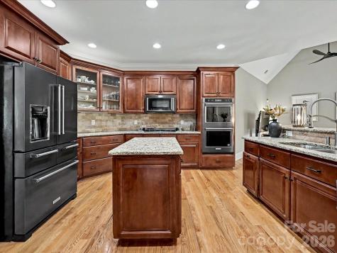 124 Cottage Creek Court York SC 29745