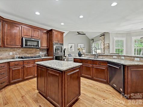 124 Cottage Creek Court York SC 29745