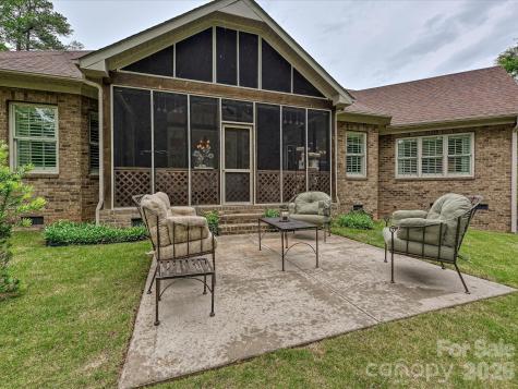 124 Cottage Creek Court York SC 29745