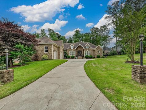 124 Cottage Creek Court York SC 29745