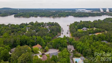 124 Cottage Creek Court York SC 29745