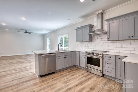 1541 Riverview Circle Fort Lawn SC 29714