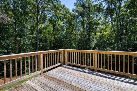 1541 Riverview Circle Fort Lawn SC 29714