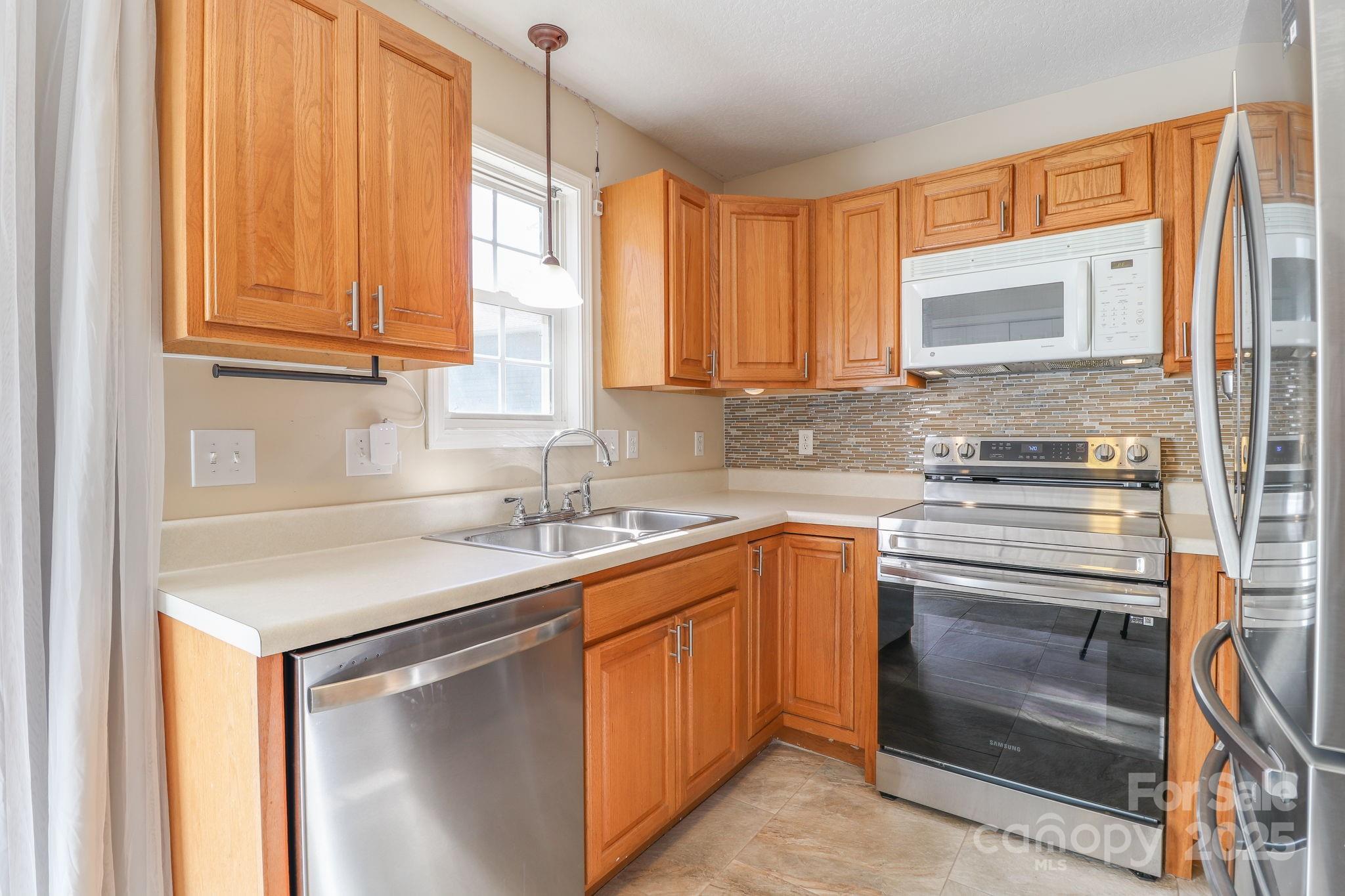 16 Aberdeen Drive Arden NC 28704