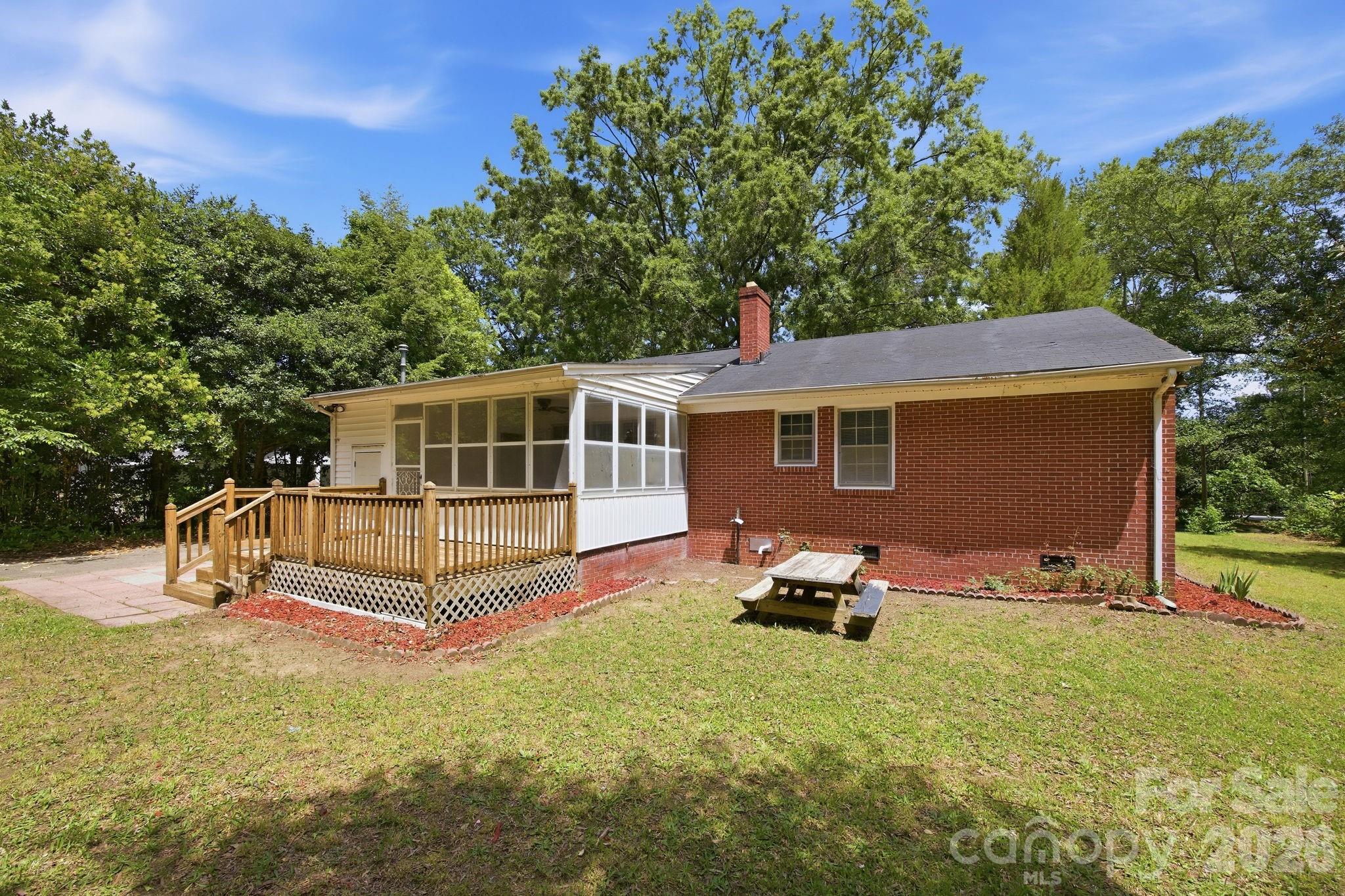 631 Townsend Avenue Gastonia NC 28052
