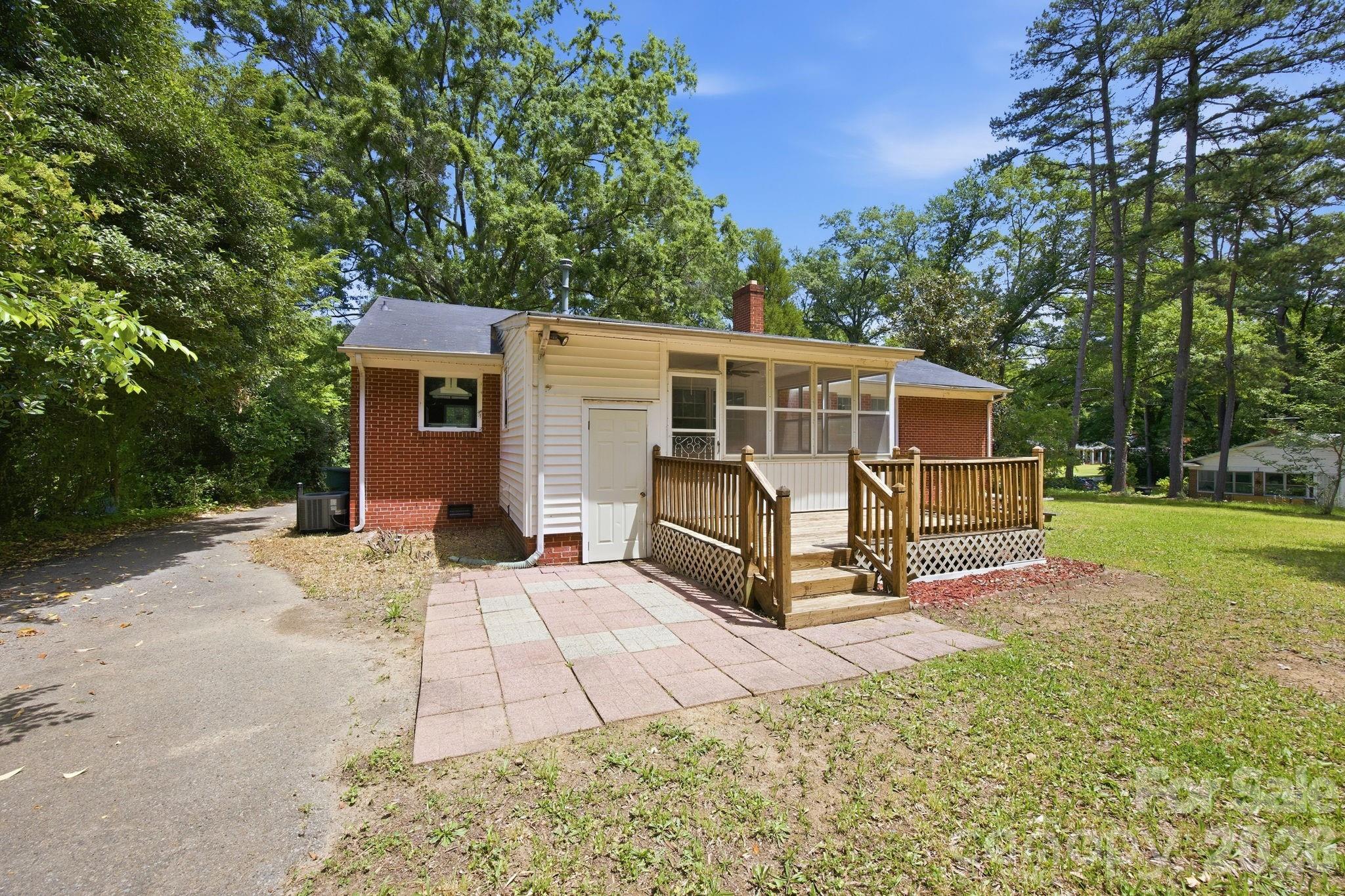 631 Townsend Avenue Gastonia NC 28052