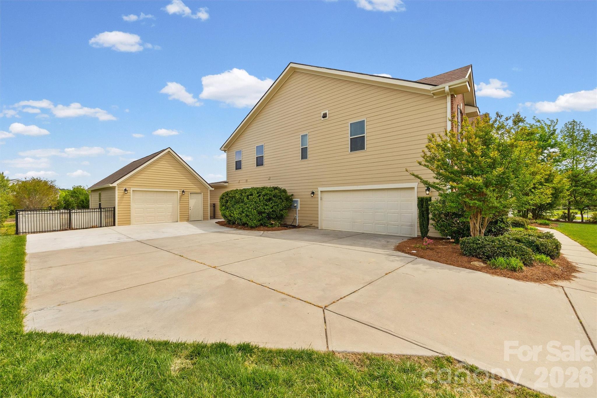 213 Candella Drive Matthews NC 28104
