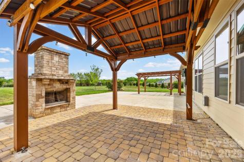 213 Candella Drive Matthews NC 28104