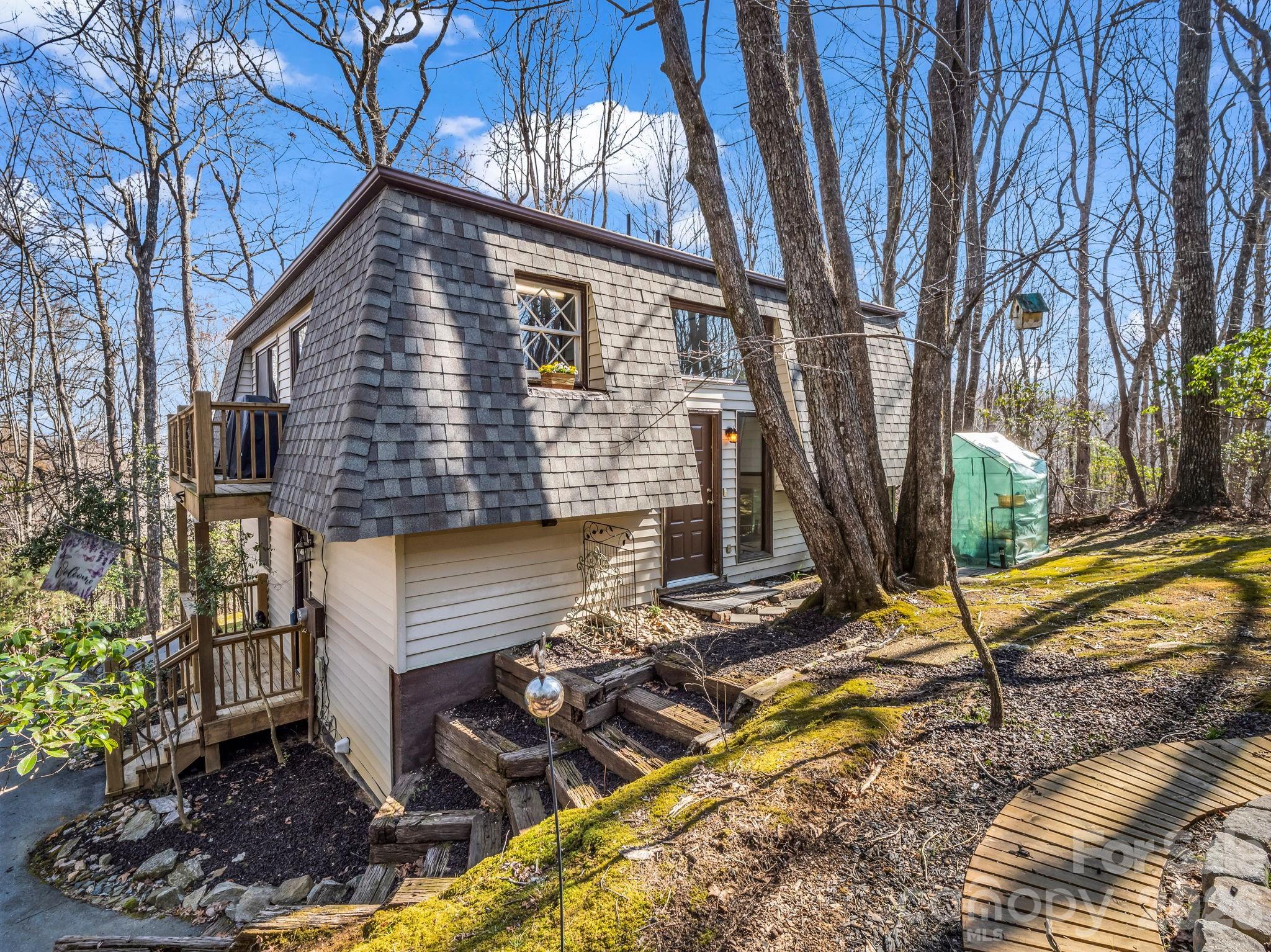 177 Tsisqua Circle Brevard NC 28712