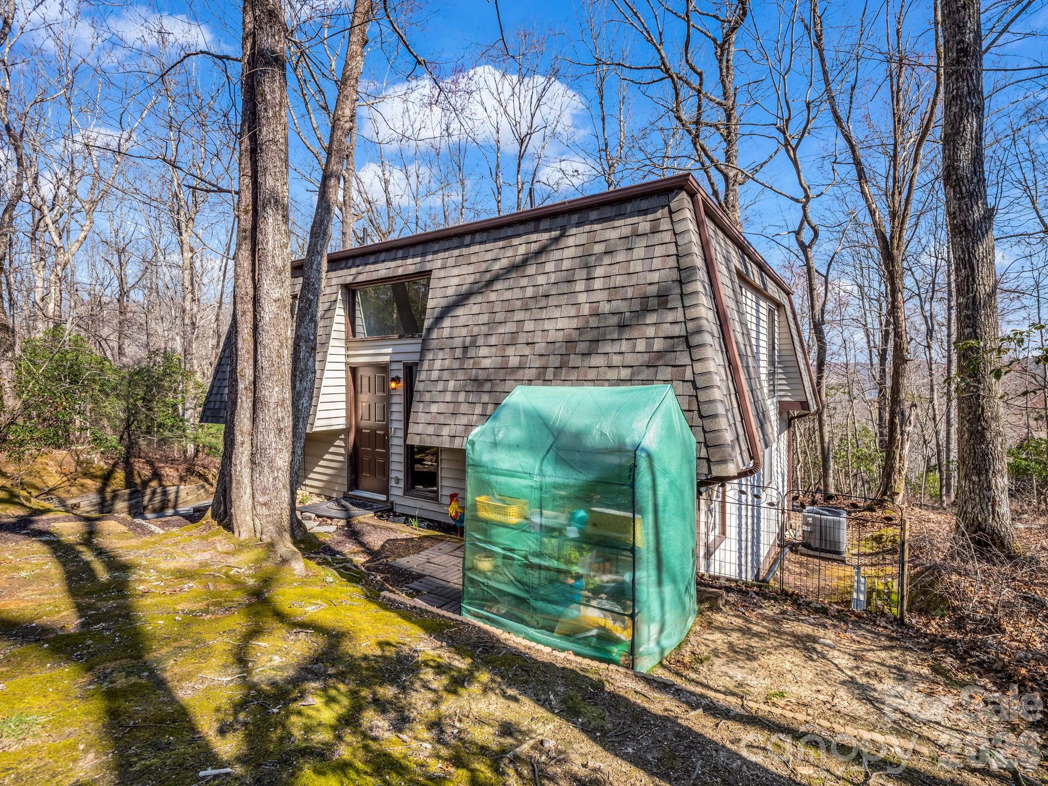 177 Tsisqua Circle Brevard NC 28712