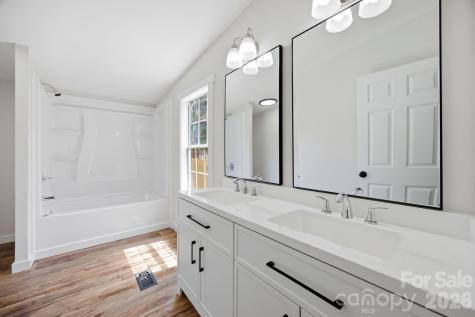 39 Upper Moffitt Road Asheville NC 28805