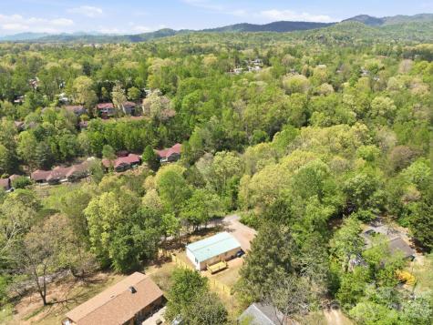39 Upper Moffitt Road Asheville NC 28805