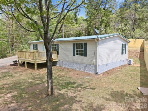 39 Upper Moffitt Road Asheville NC 28805