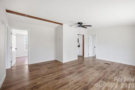 39 Upper Moffitt Road Asheville NC 28805