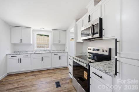 39 Upper Moffitt Road Asheville NC 28805