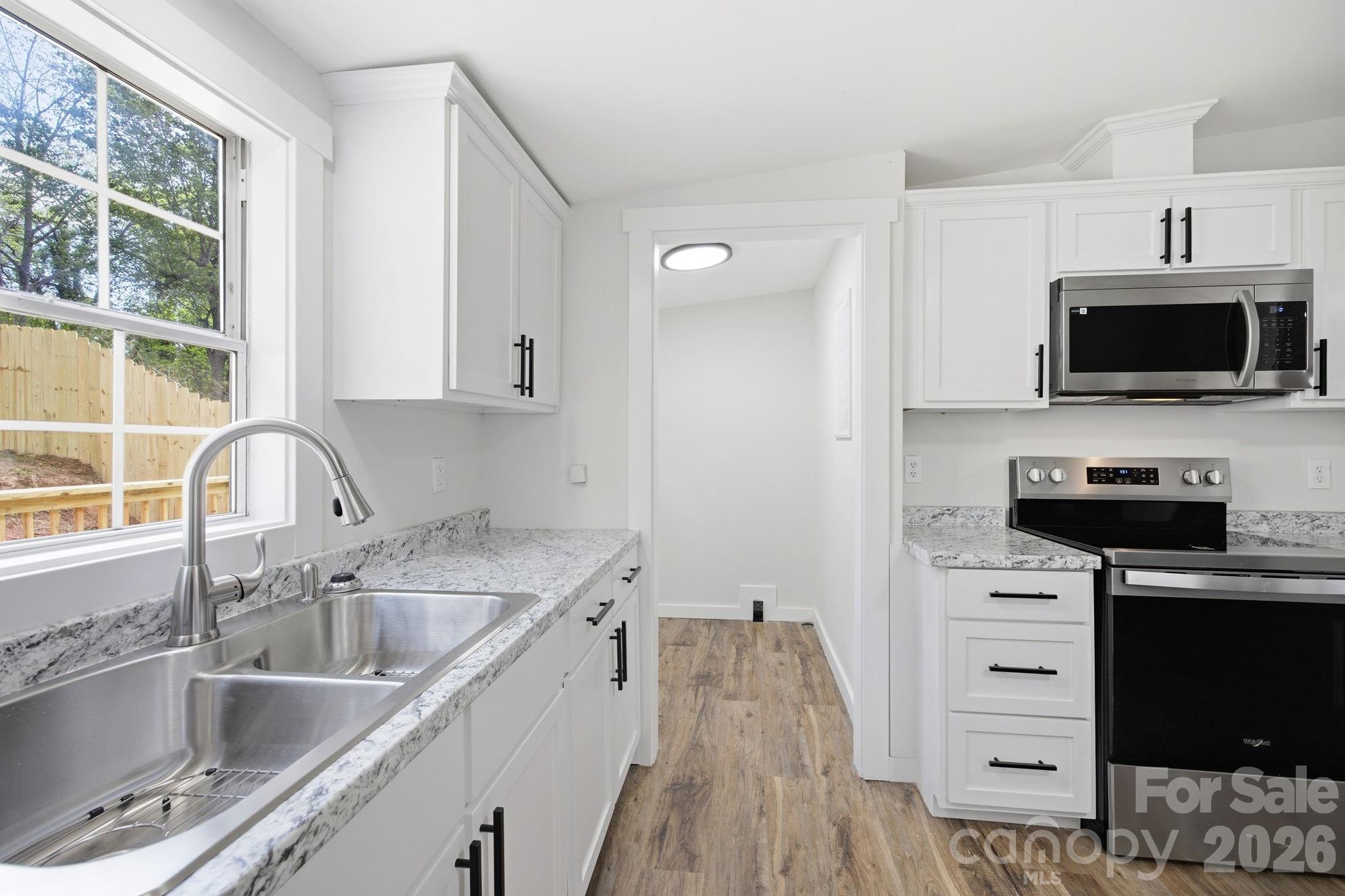 39 Upper Moffitt Road Asheville NC 28805