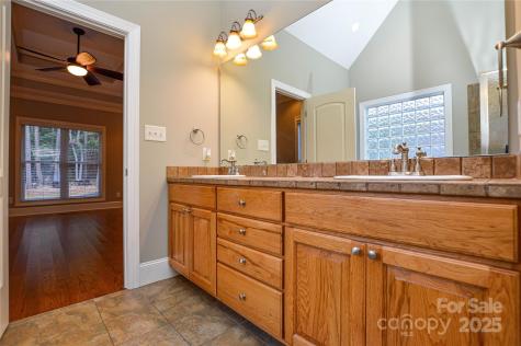 3640 Maple Brook Drive Denver NC 28037