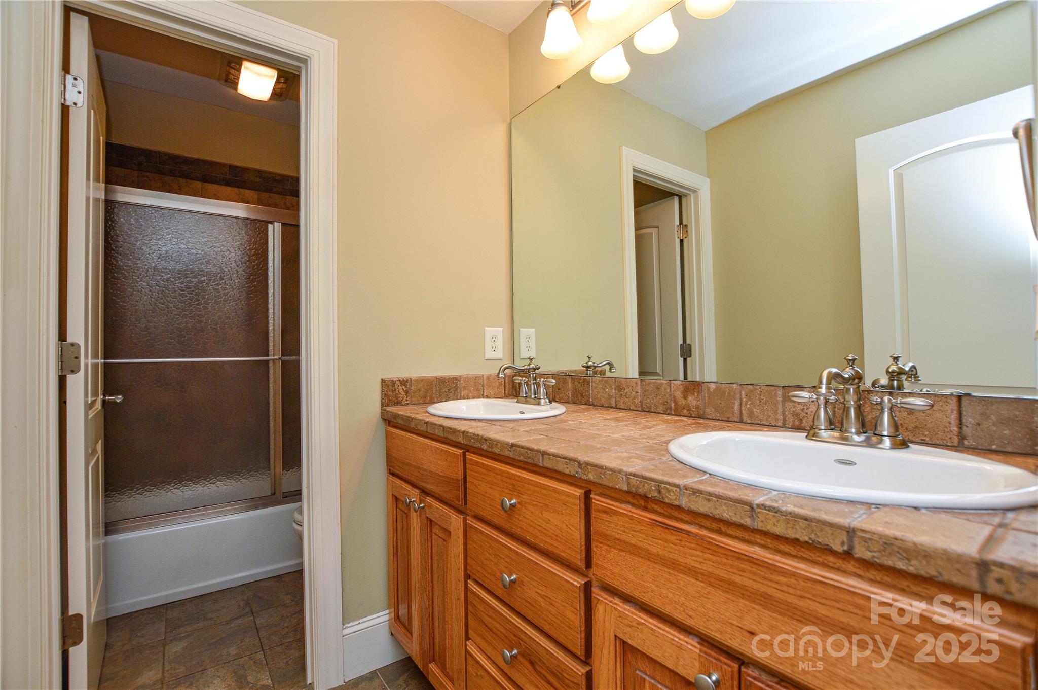 3640 Maple Brook Drive Denver NC 28037