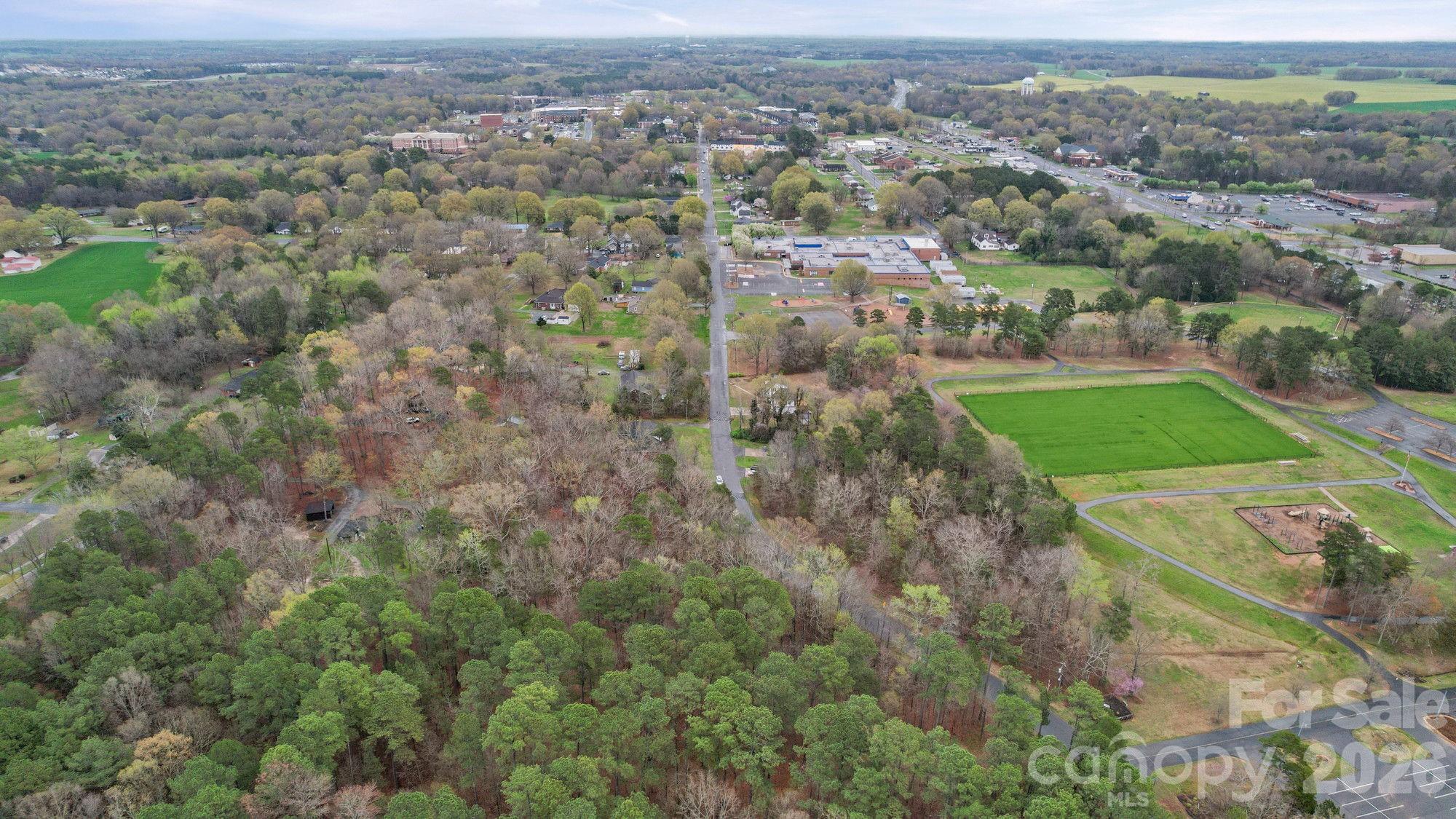 410 W Elm Street Wingate NC 28174