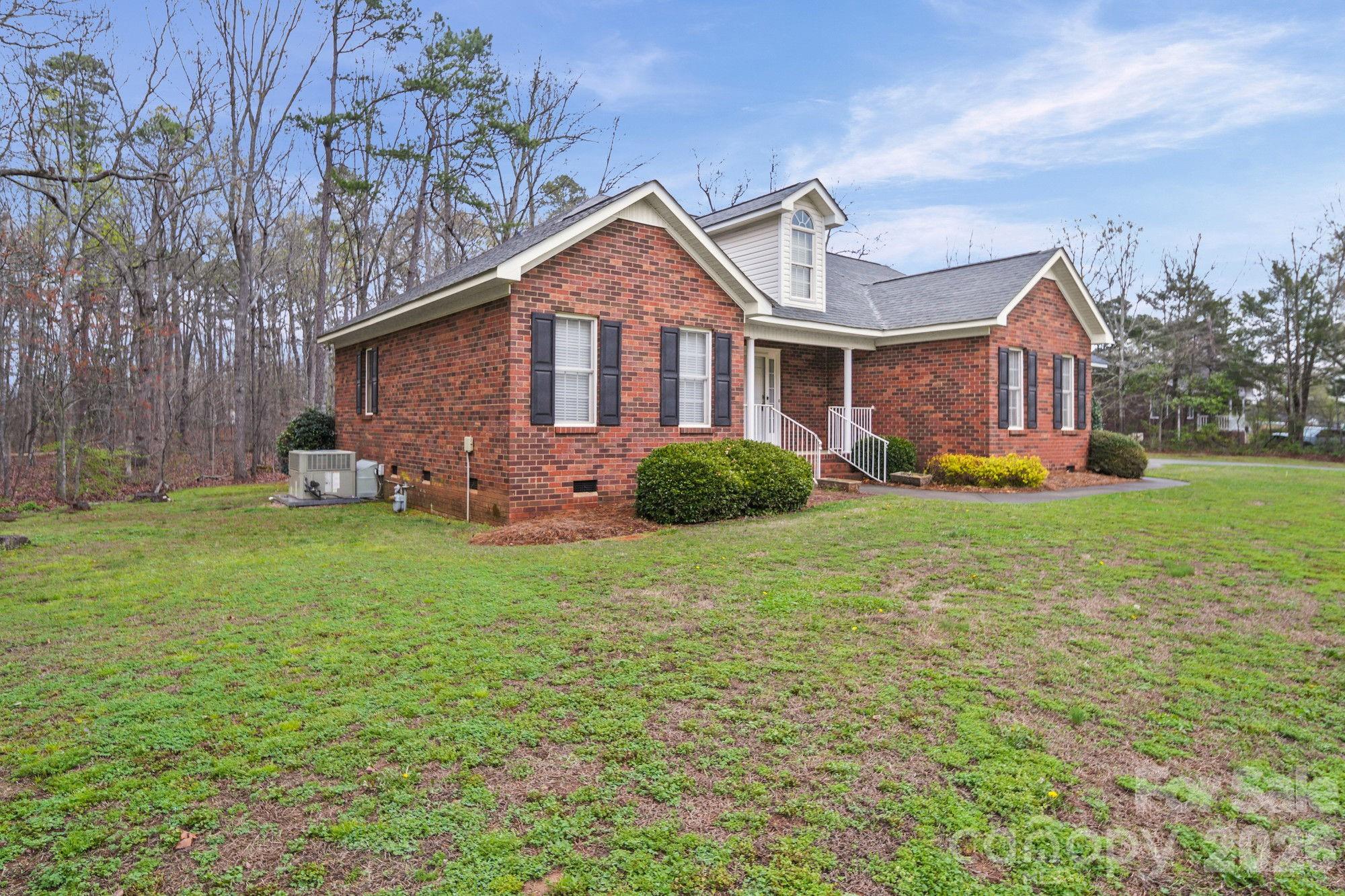 410 W Elm Street Wingate NC 28174