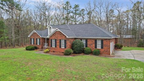 410 W Elm Street Wingate NC 28174