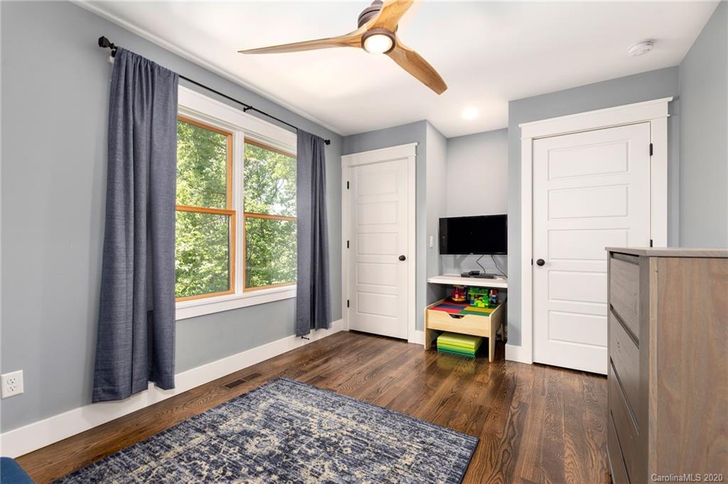 60 Hibriten Drive Asheville NC 28801
