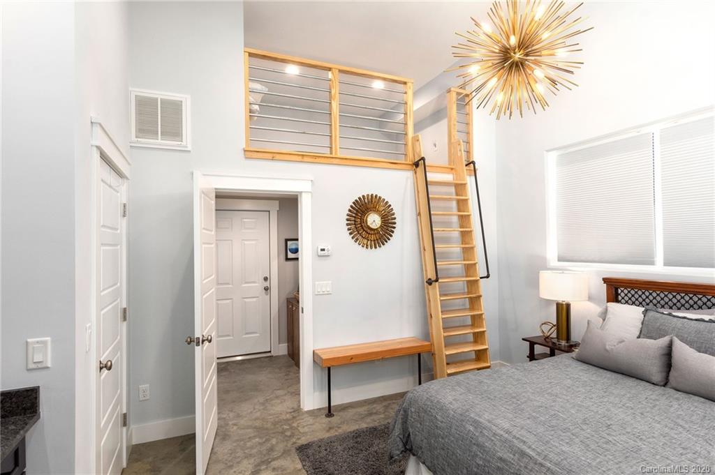 60 Hibriten Drive Asheville NC 28801