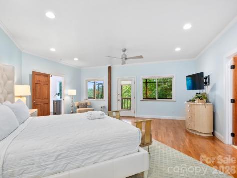 60 Whispering Stream Trail Hendersonville NC 28739