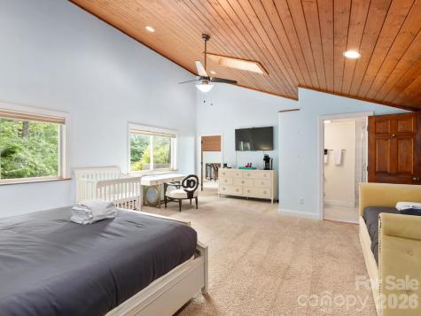 60 Whispering Stream Trail Hendersonville NC 28739