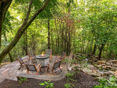60 Whispering Stream Trail Hendersonville NC 28739