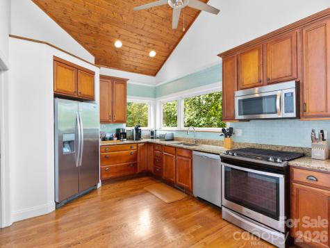 60 Whispering Stream Trail Hendersonville NC 28739