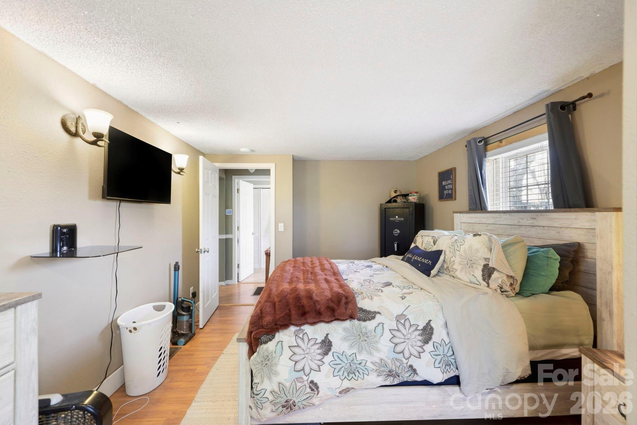 112 Gibbs Street Hendersonville NC 28739