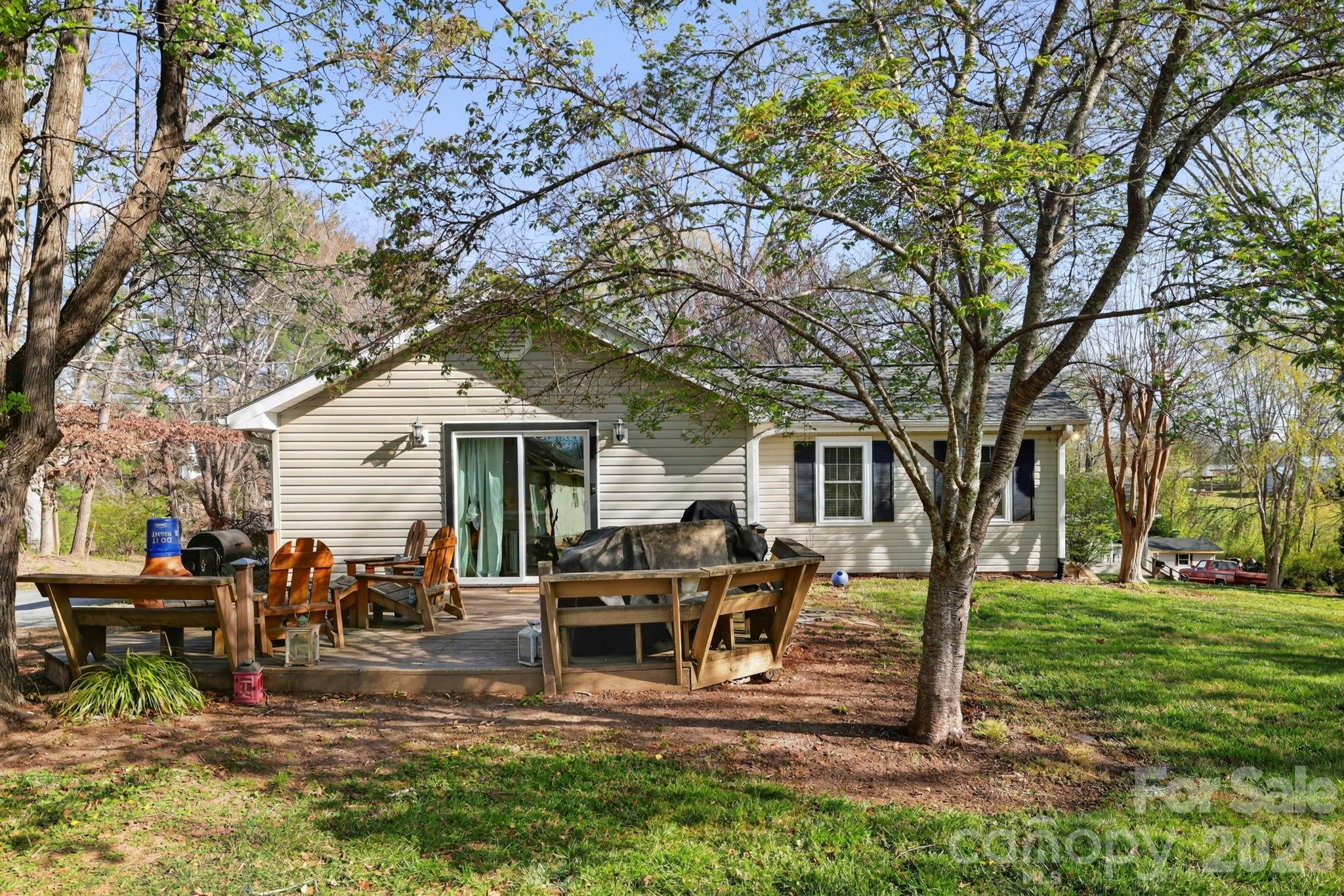 112 Gibbs Street Hendersonville NC 28739