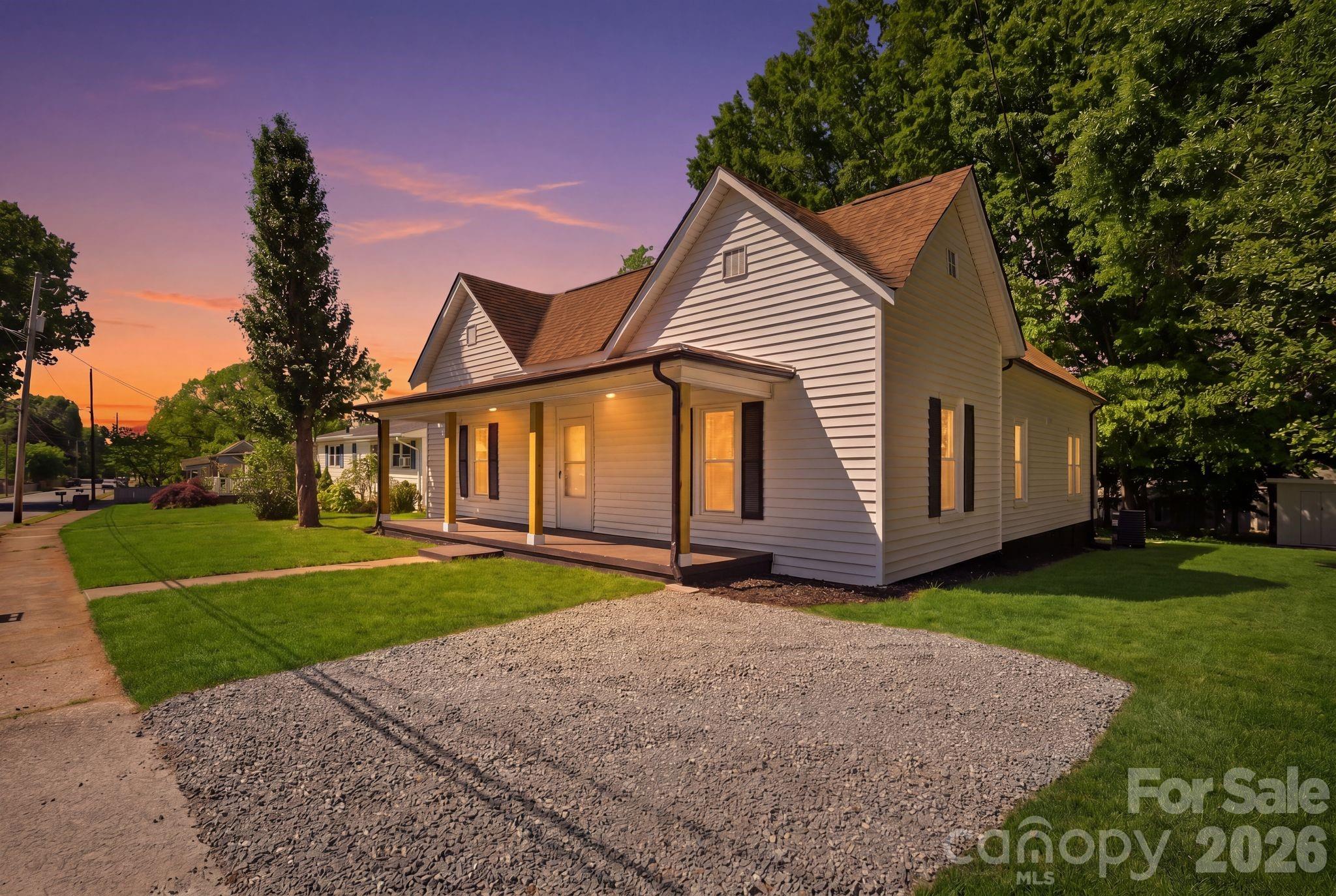 630 N Davis Avenue Newton NC 28658