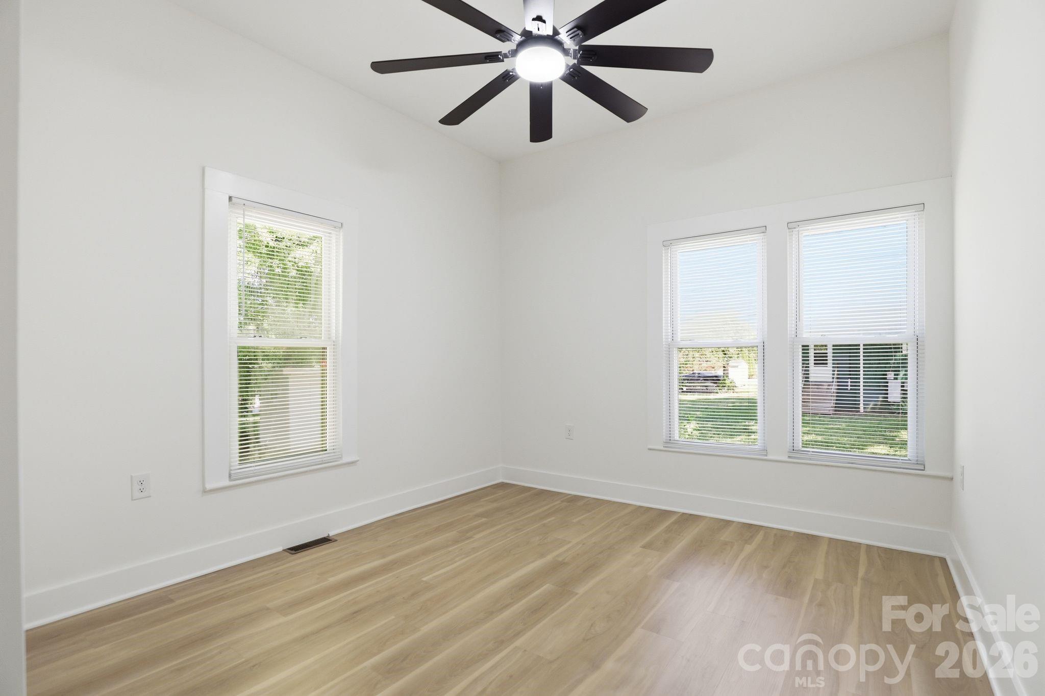 630 N Davis Avenue Newton NC 28658