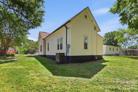 630 N Davis Avenue Newton NC 28658